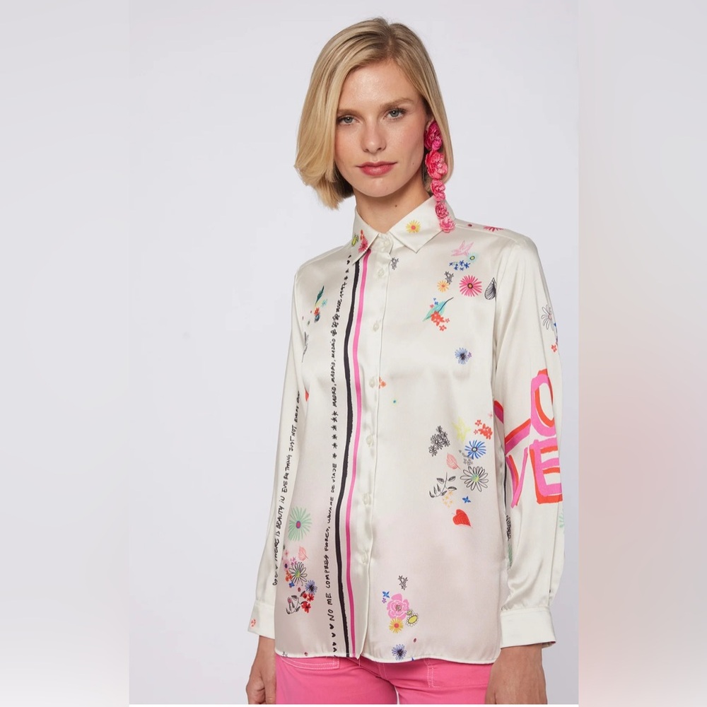 Vilagallo Love Grafitti Button Down Blouse
size US M/8 - Picture 3 of 13